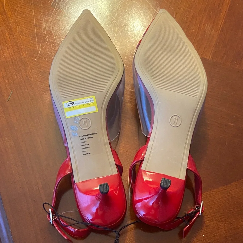 A New Day Women’s Eleanor Red and Cream Heart kitten Heels 2” - Picture 4 of 9